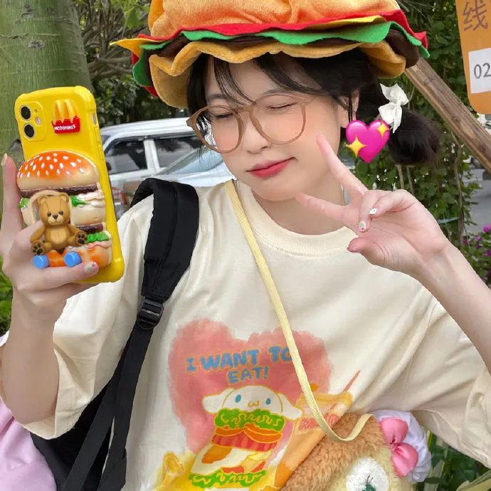 柏婷娜小姐
